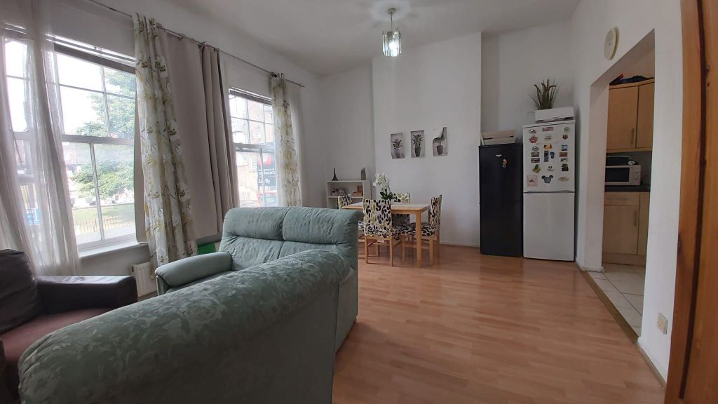 Property photo 1 of 6