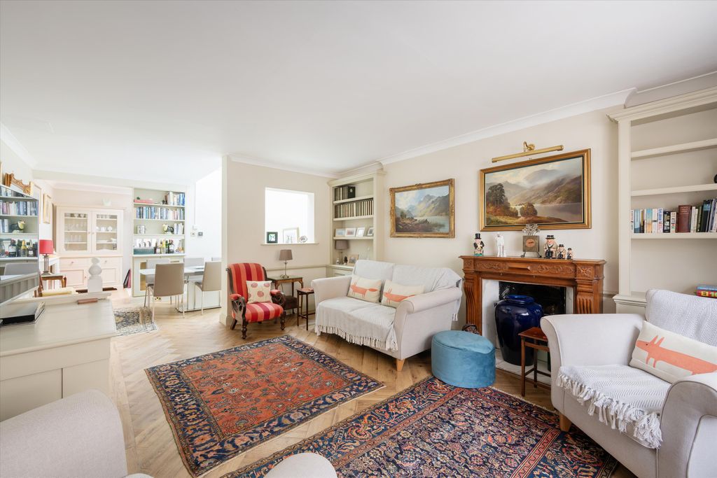 Property photo 1 of 18 Image