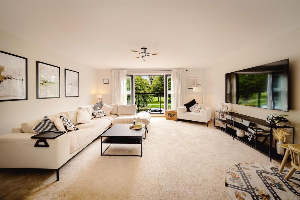 Property photo 3 of 23 Sitting Room II.Jpg