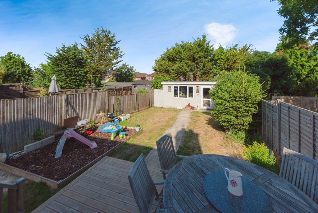 Property photo 3 of 17 Photo