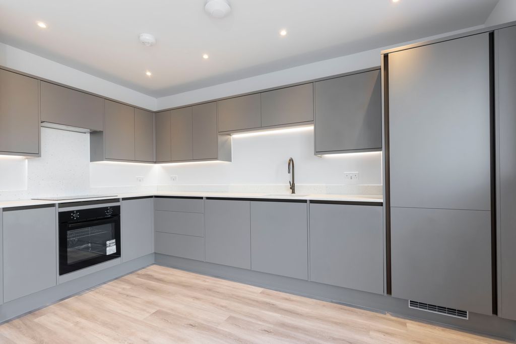 Property photo 2 of 13 Plot 8, Haywards Rd-08