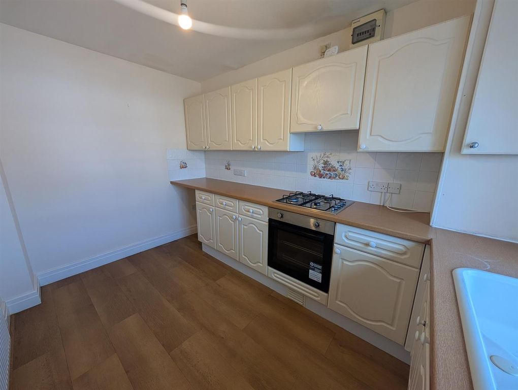 Property photo 3 of 13 1000031049.Jpg