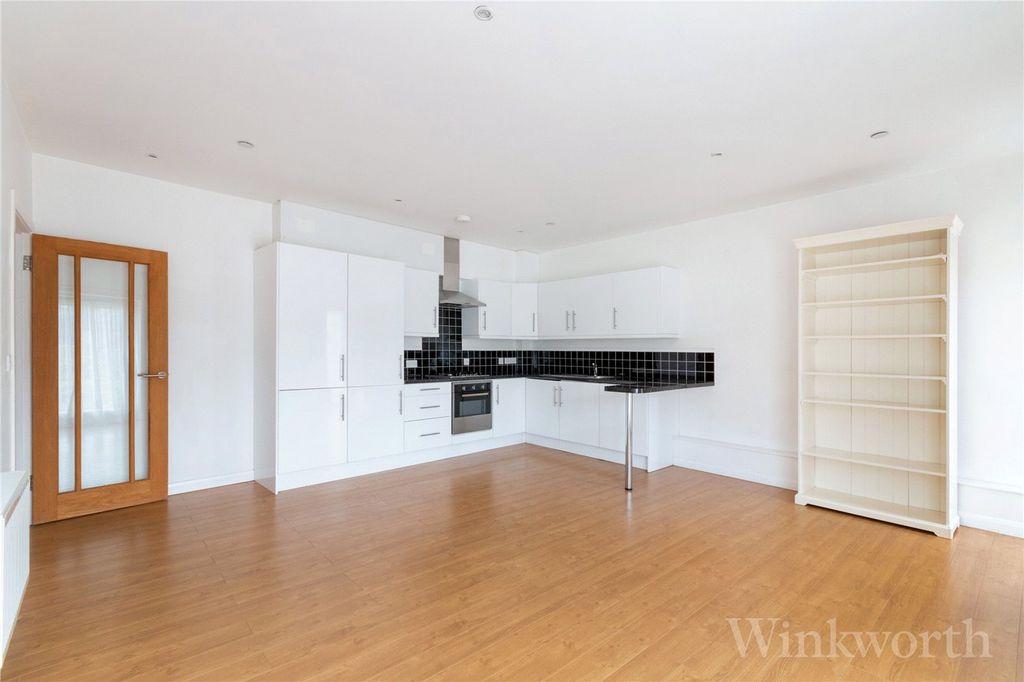 Property photo 1 of 11 Picture No. 10