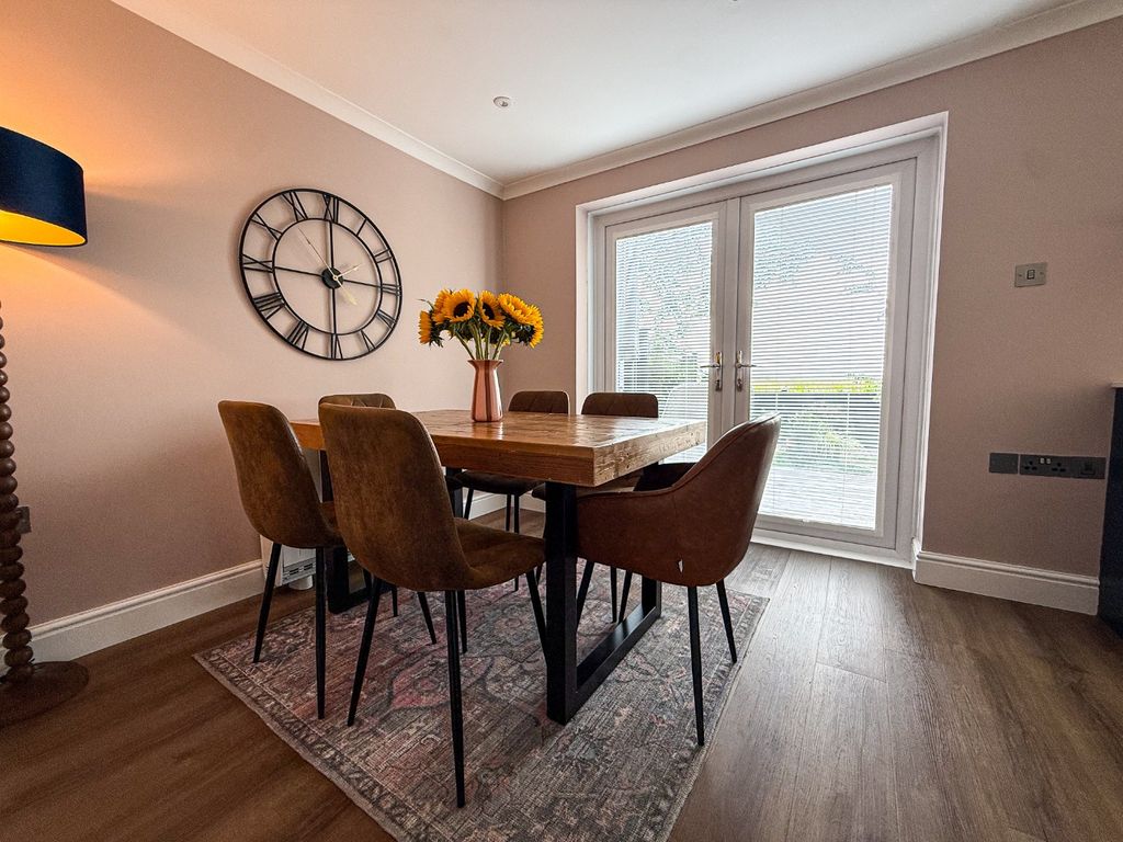 Property photo 3 of 39 5444237
