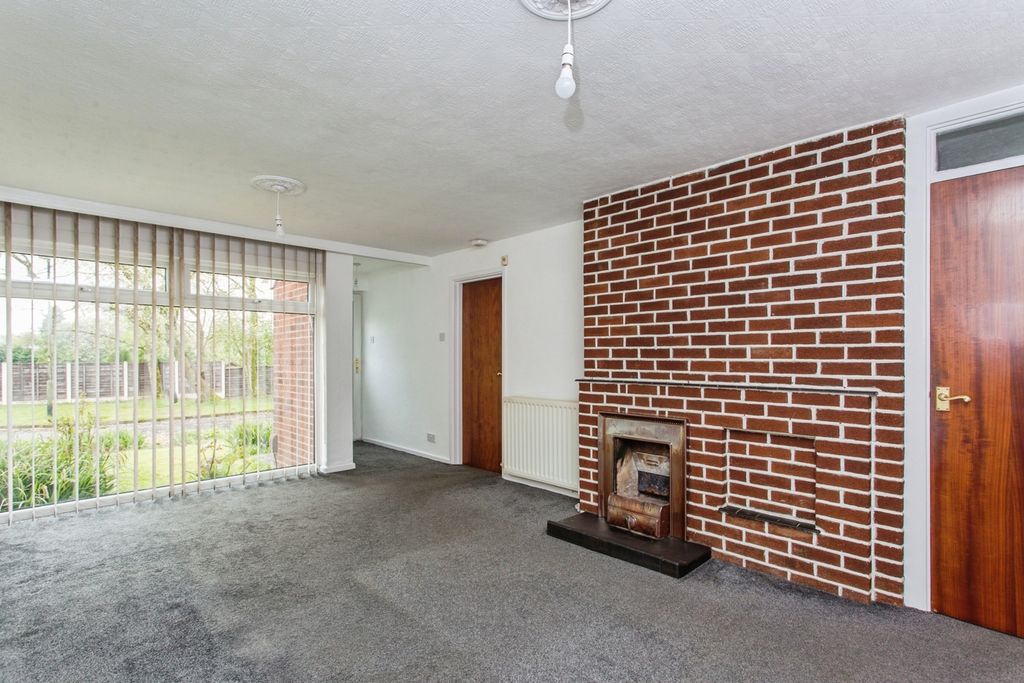 Property photo 2 of 16 Photo