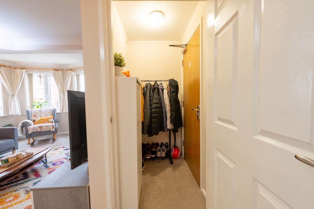 Property photo 3 of 13 Entrance