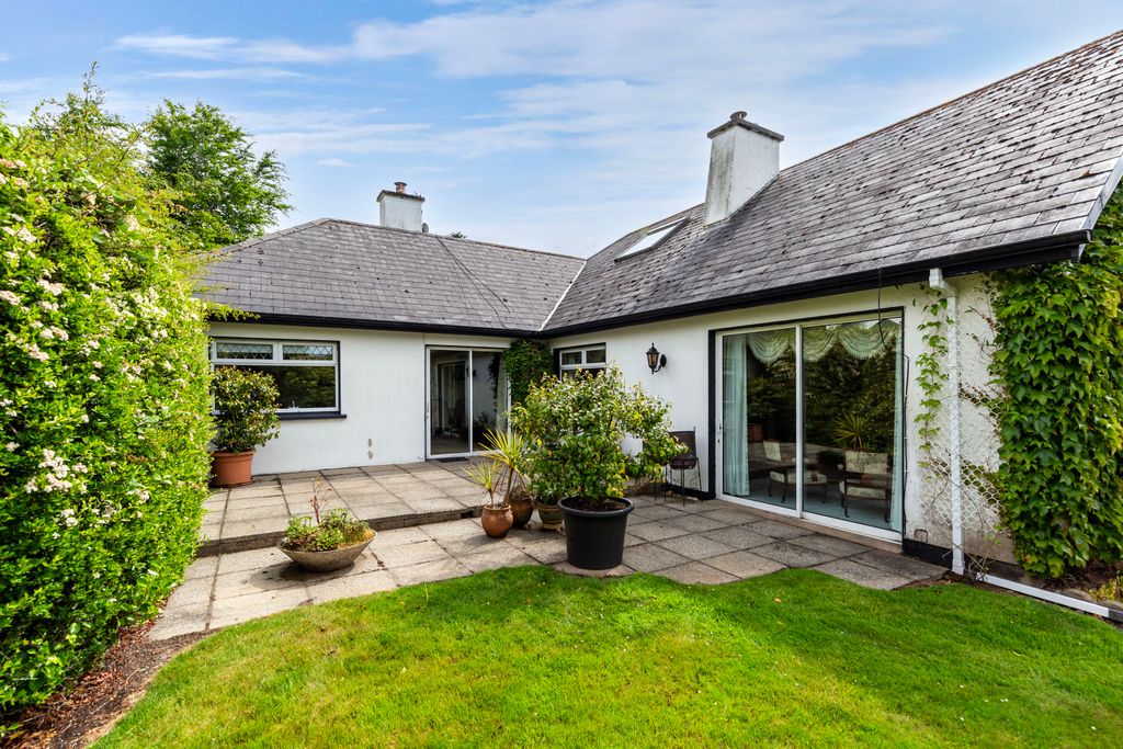 Property photo 2 of 55