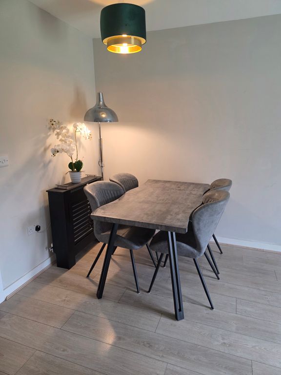 Property photo 3 of 9 Dining Area