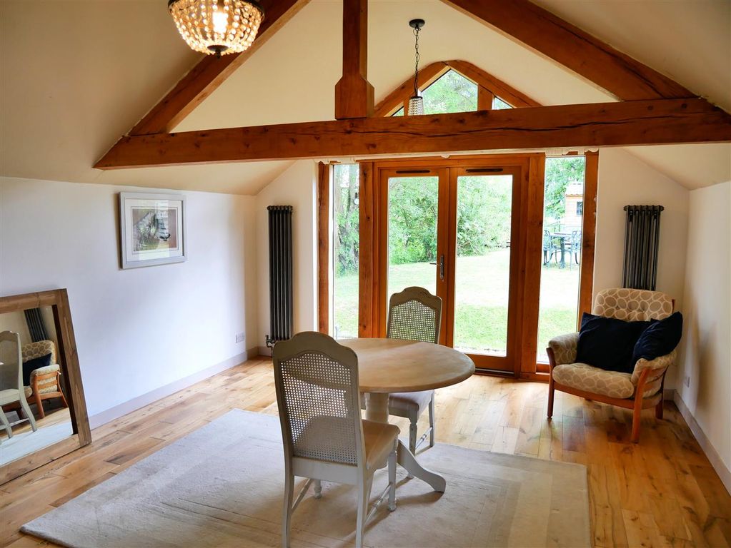 Property photo 3 of 18 Vaulted Garden Room/Second Bedroom