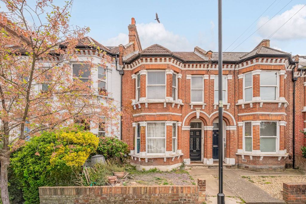 Property photo 3 of 10