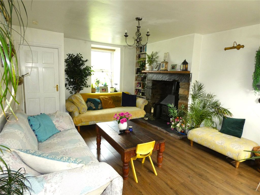Property photo 3 of 19 Picture No. 01