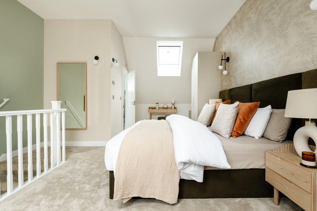 Property photo 1 of 12 Featuring An Open Staircase And En-Suite Shower Room