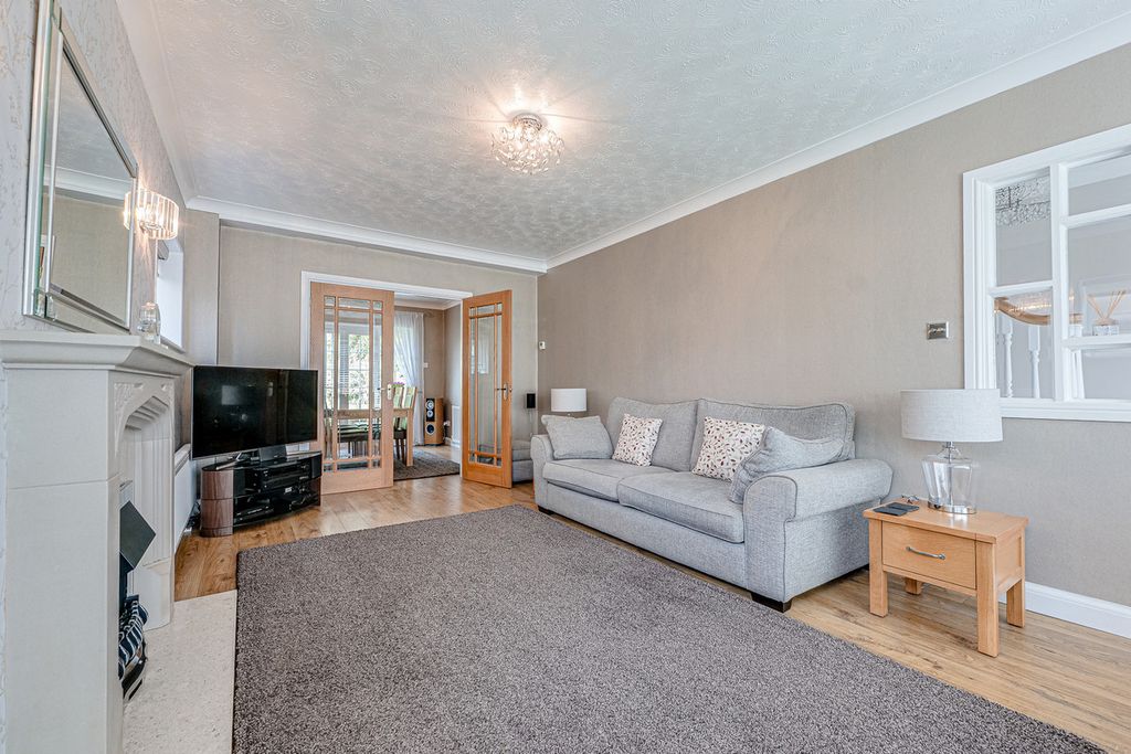 Property photo 3 of 22