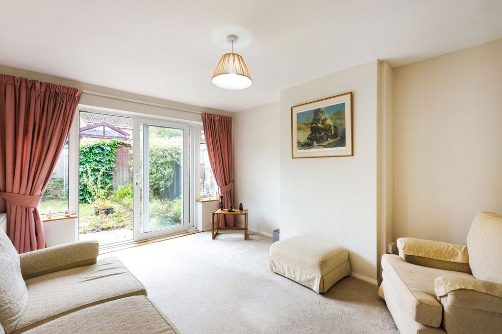 Property photo 2 of 13