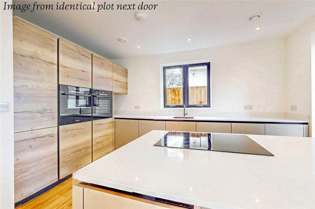 Property photo 2 of 15 Picture No. 06