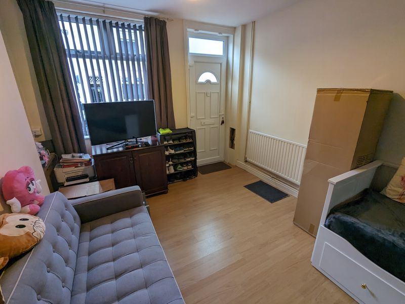 Property photo 3 of 10 Photo 3