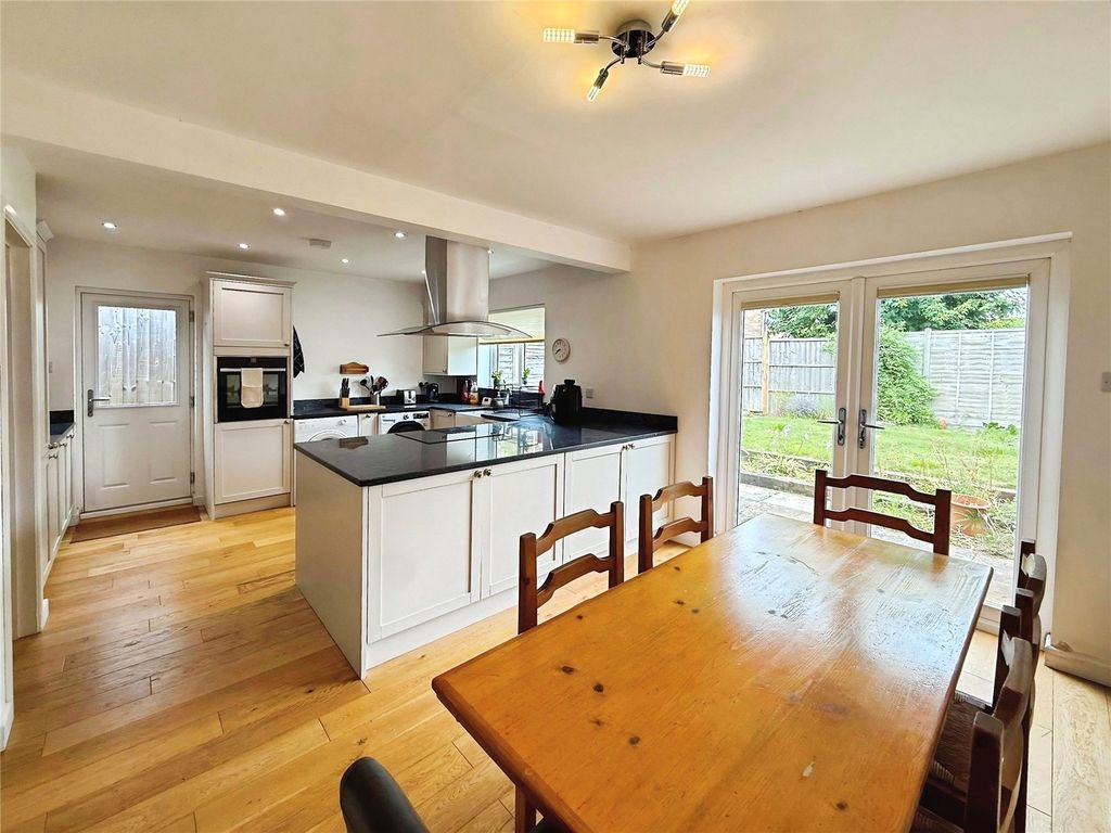 Property photo 3 of 14 Picture No. 14