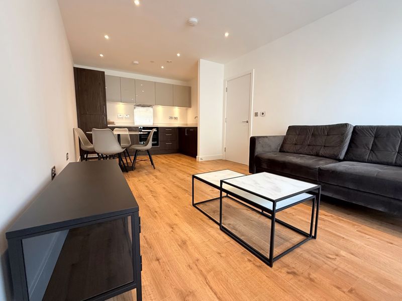 Property photo 3 of 7 Photo 12