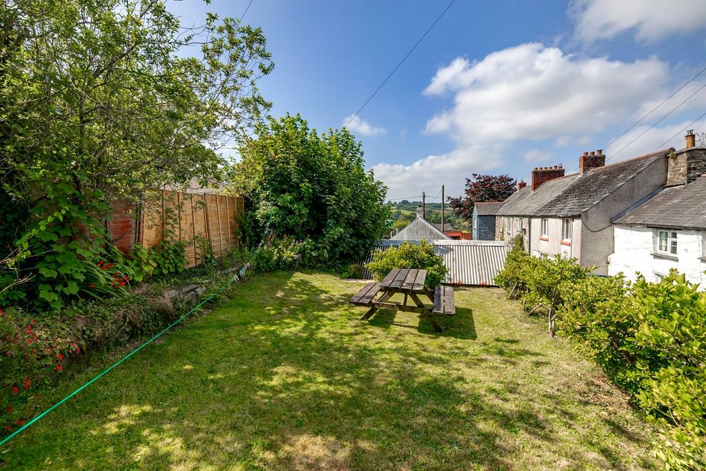 Property photo 2 of 11 Picture No. 44