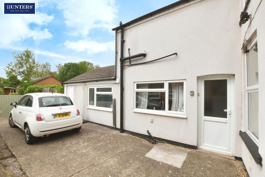 Property photo 3 of 17