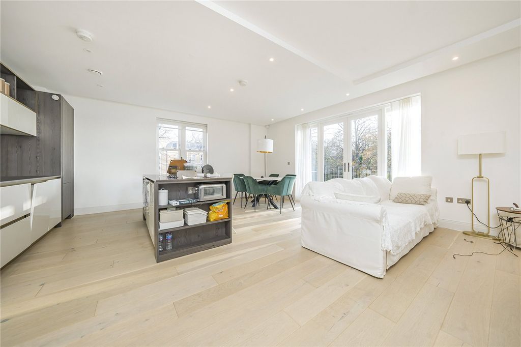 Property photo 3 of 15 Picture No. 01