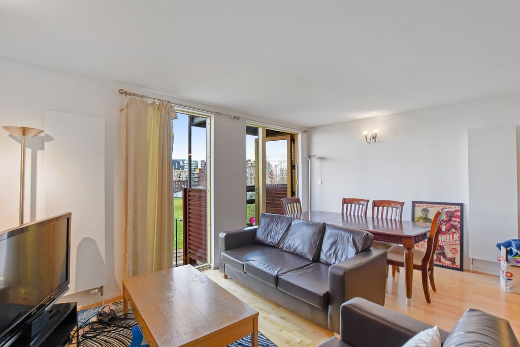 Property photo 2 of 7