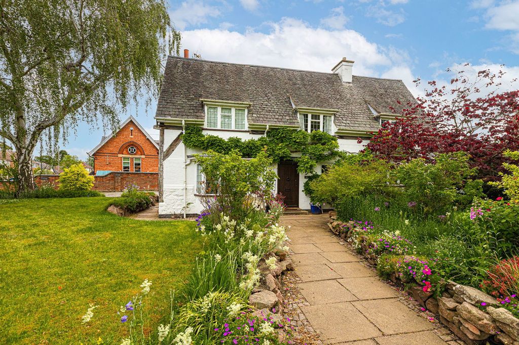 Property photo 1 of 37