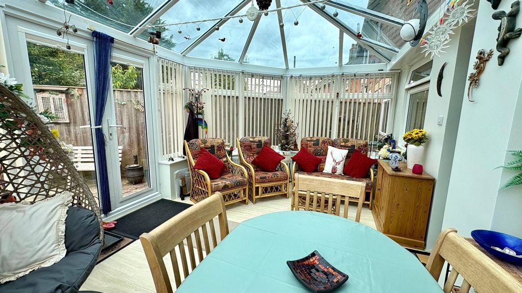 Property photo 3 of 23 Picture No. 19