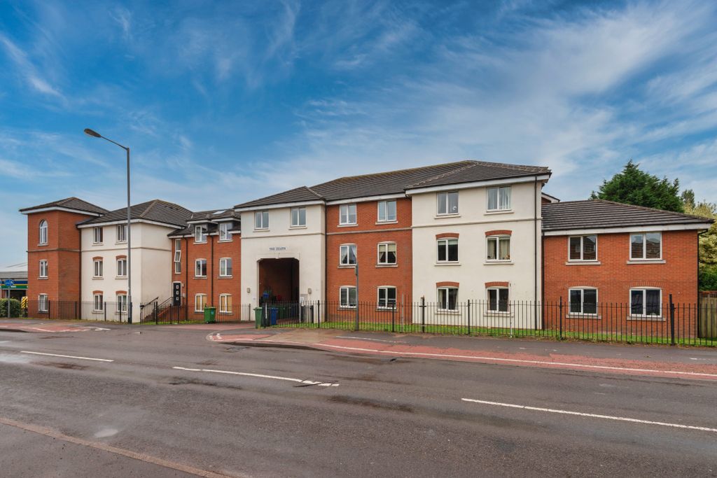 Property photo 1 of 12 Front