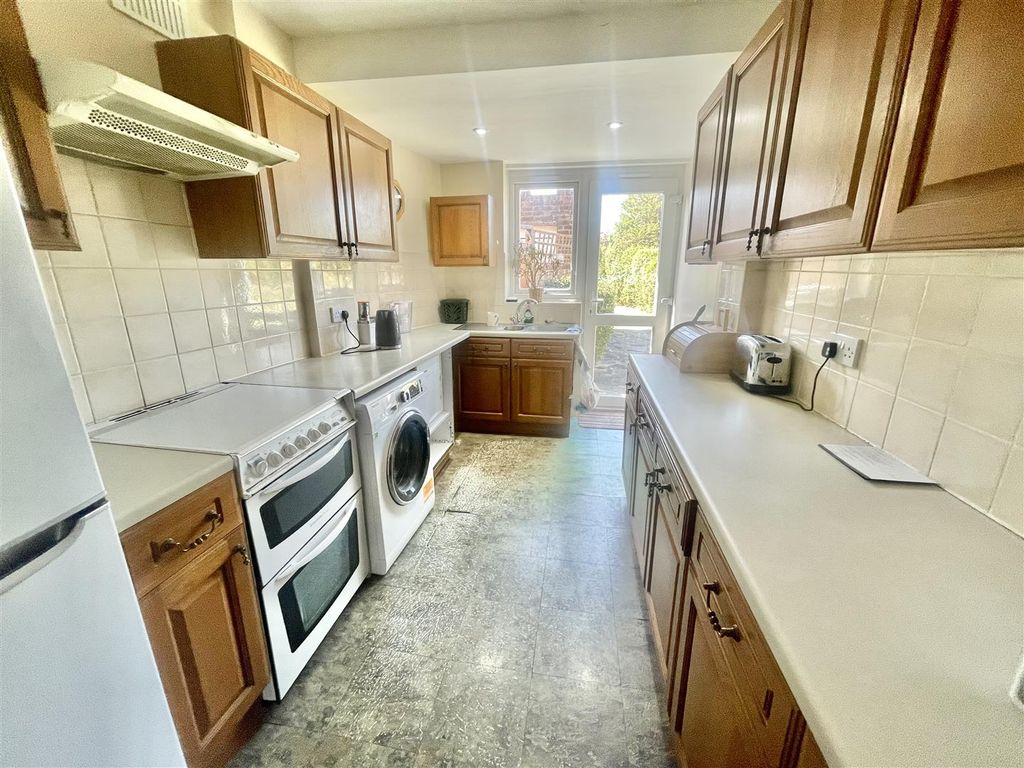 Property photo 2 of 12 Kitchen.Jpeg