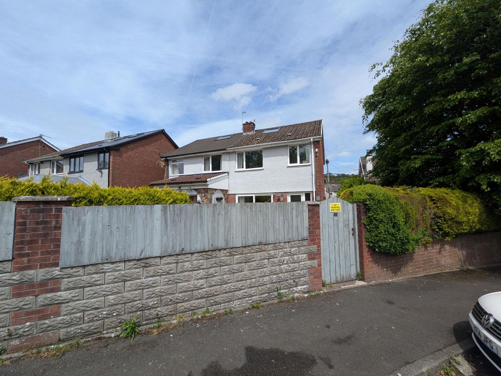 Property photo 1 of 1