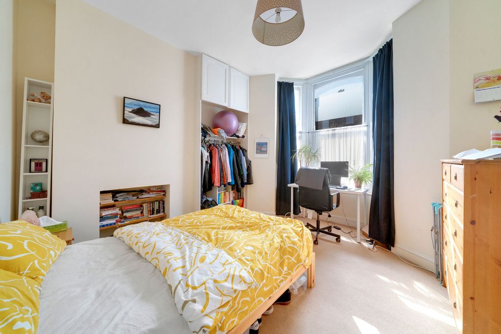 Property photo 3 of 12