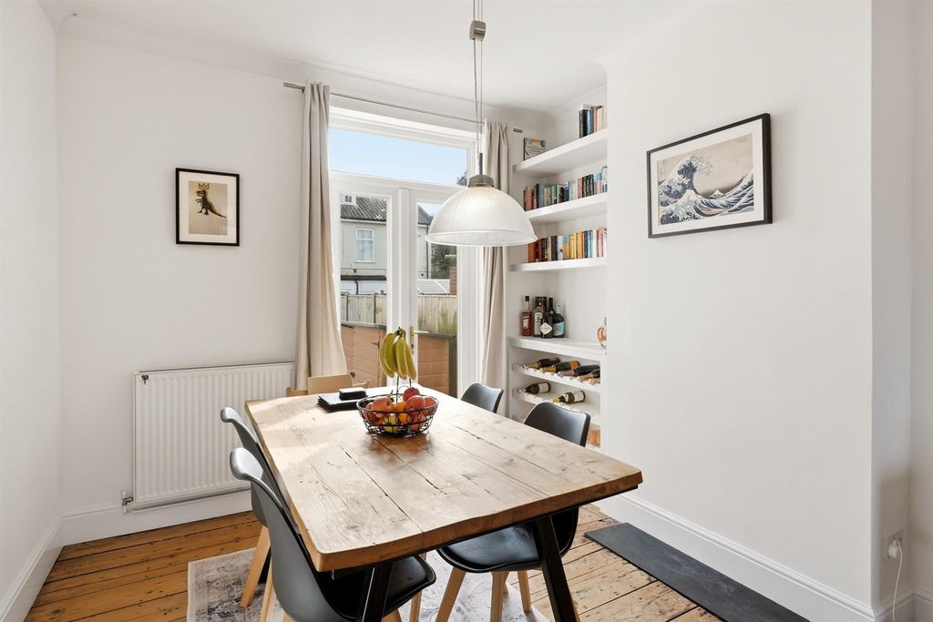 Property photo 3 of 23 6Alexandrard-011.Jpg