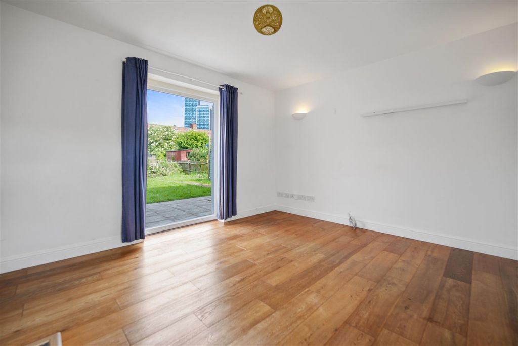 Property photo 3 of 12 Ccar - Canada Road12.Jpg