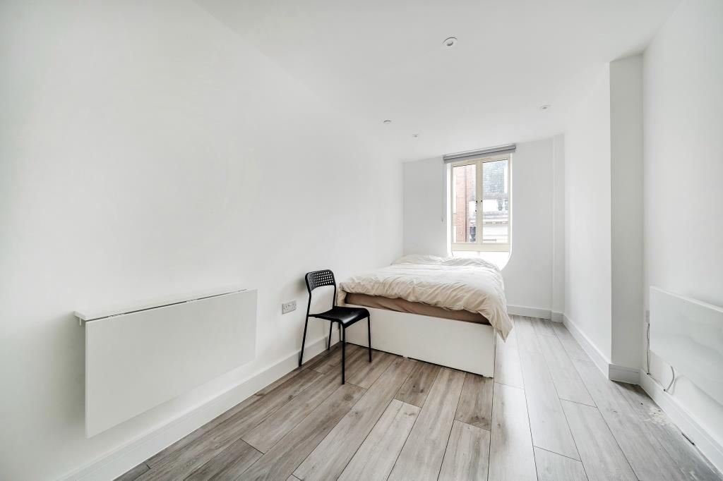 Property photo 1 of 24 Bedroom