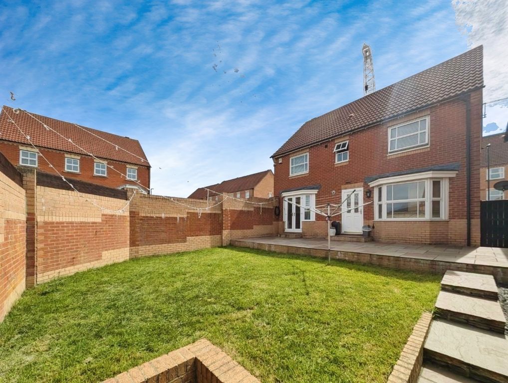 Property photo 2 of 17 Rear Garden