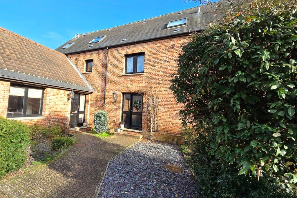 Property photo 1 of 23