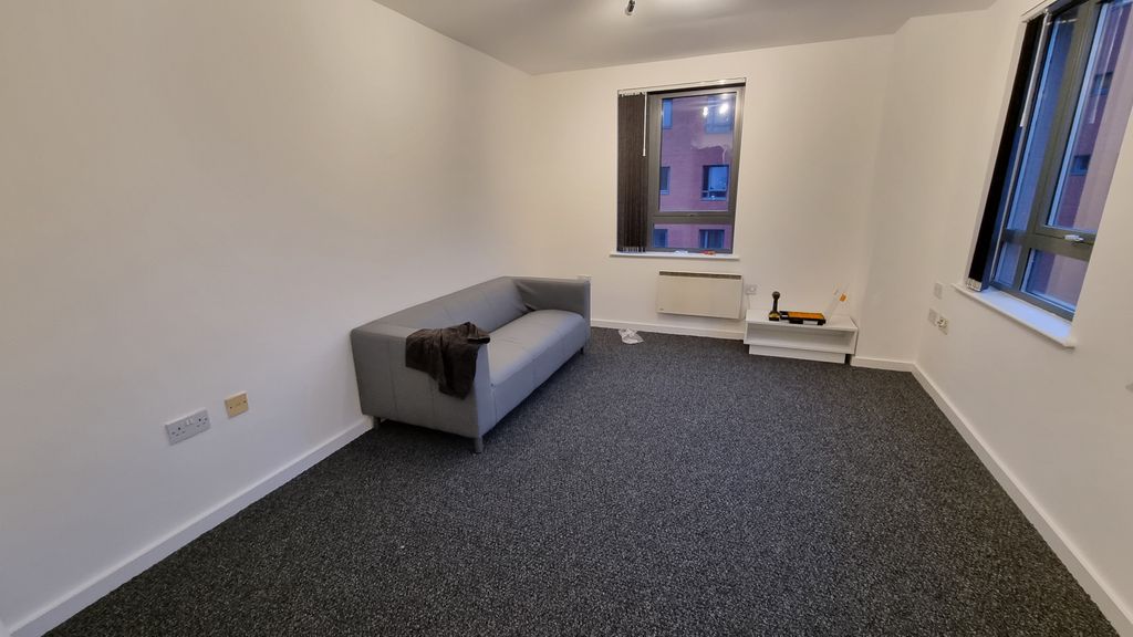 Property photo 2 of 7