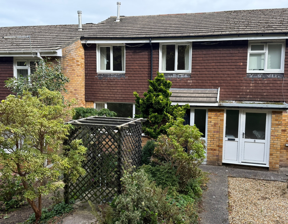 Property photo 1 of 8
