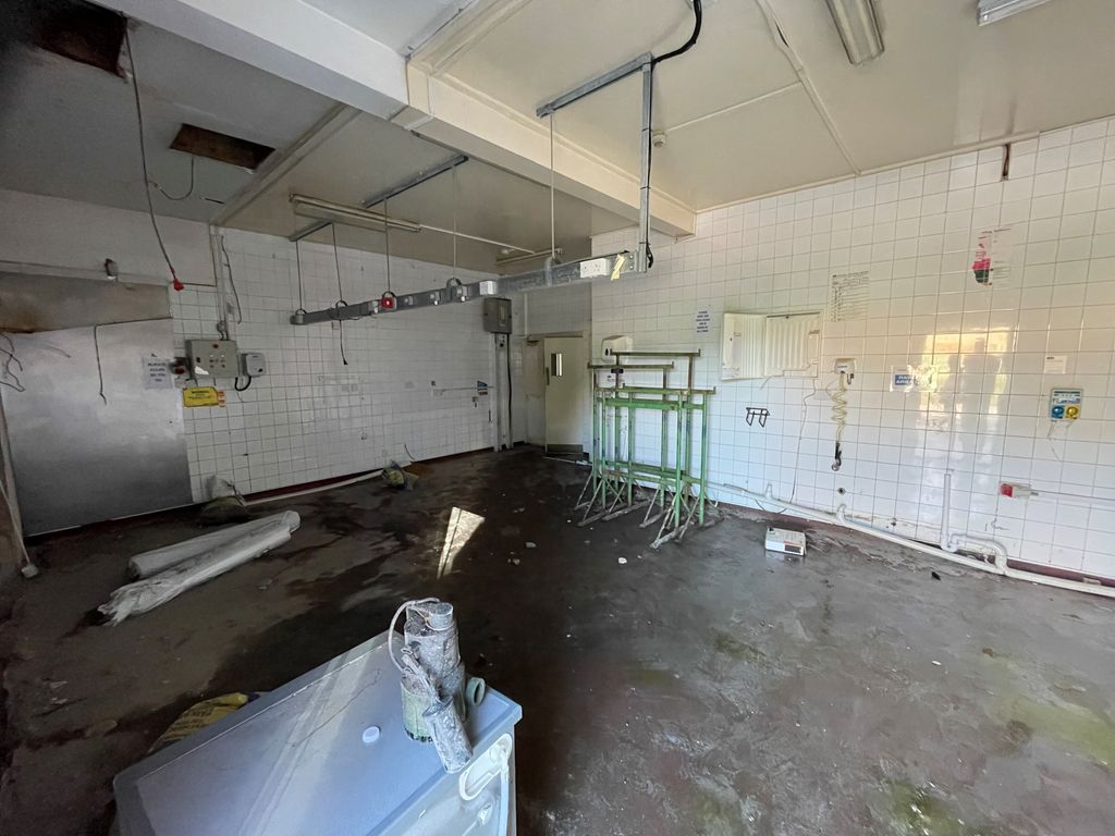 Property photo 1 of 2