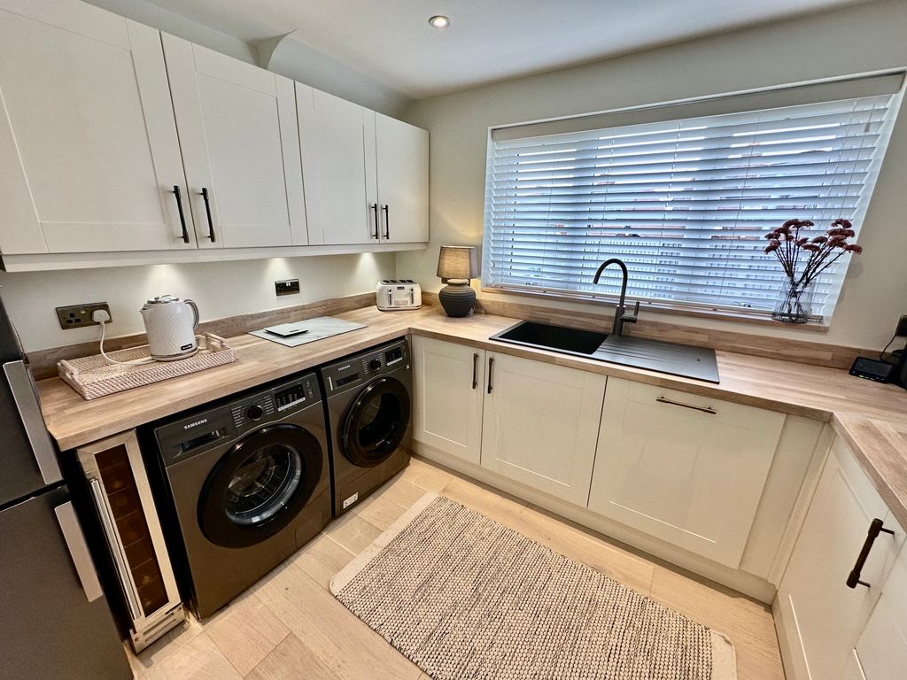 Property photo 3 of 30 Img_5661