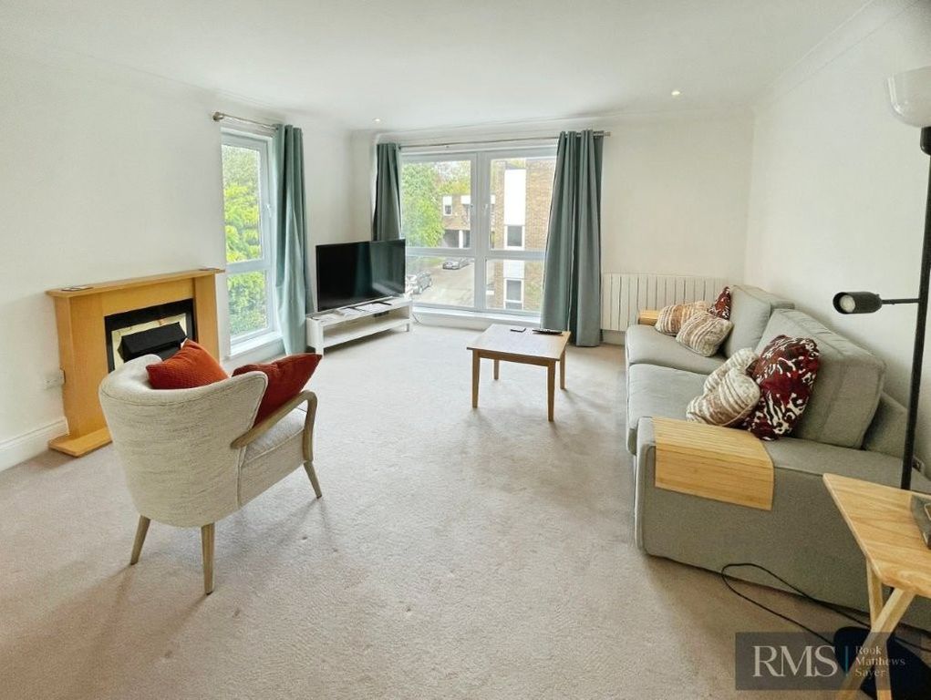 Property photo 2 of 7 Photo 4