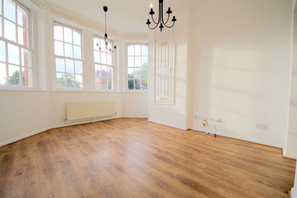 Property photo 2 of 15 Gallery