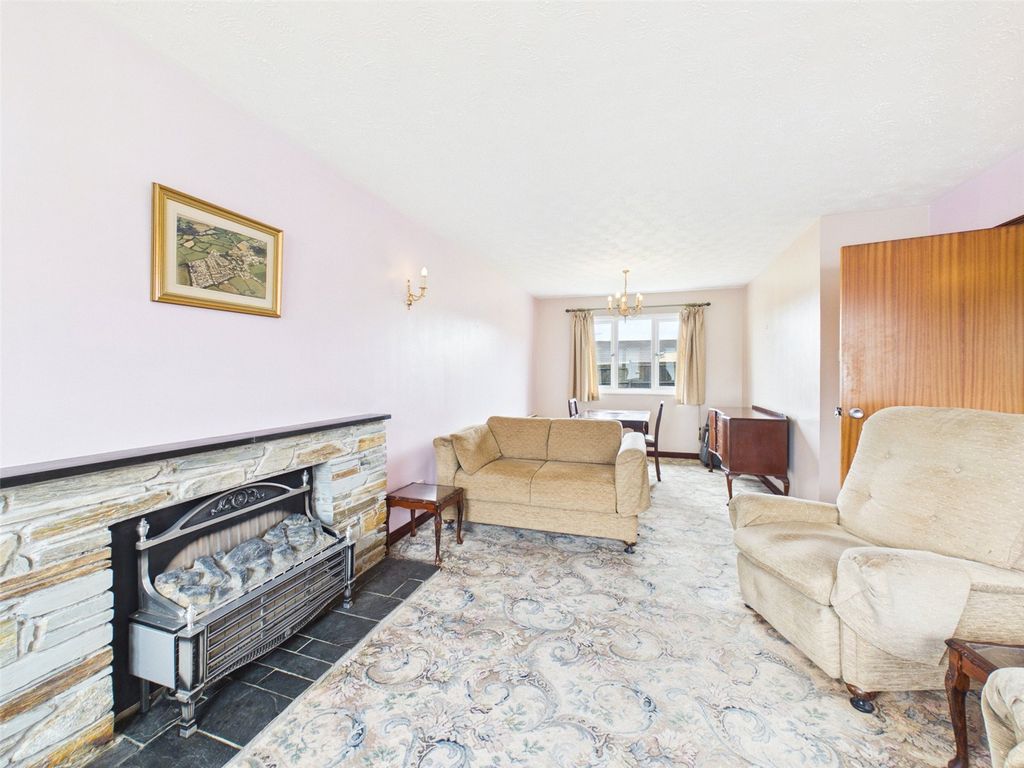 Property photo 3 of 27 Picture No. 14