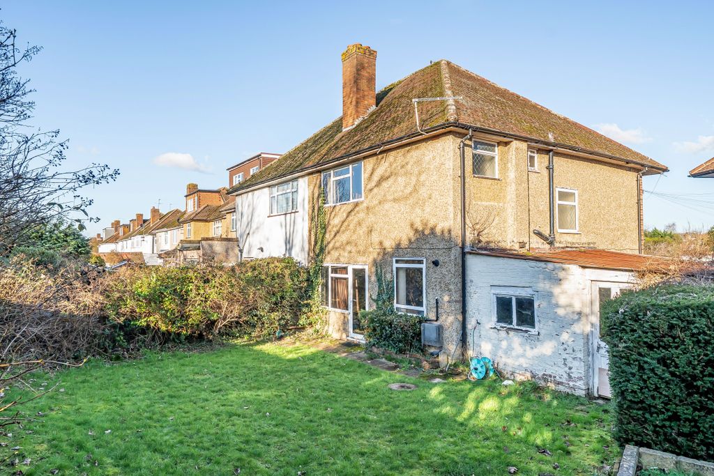 Property photo 3 of 19