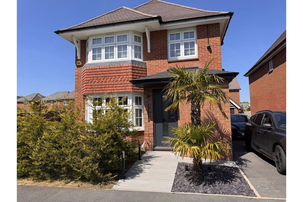 Property photo 1 of 24