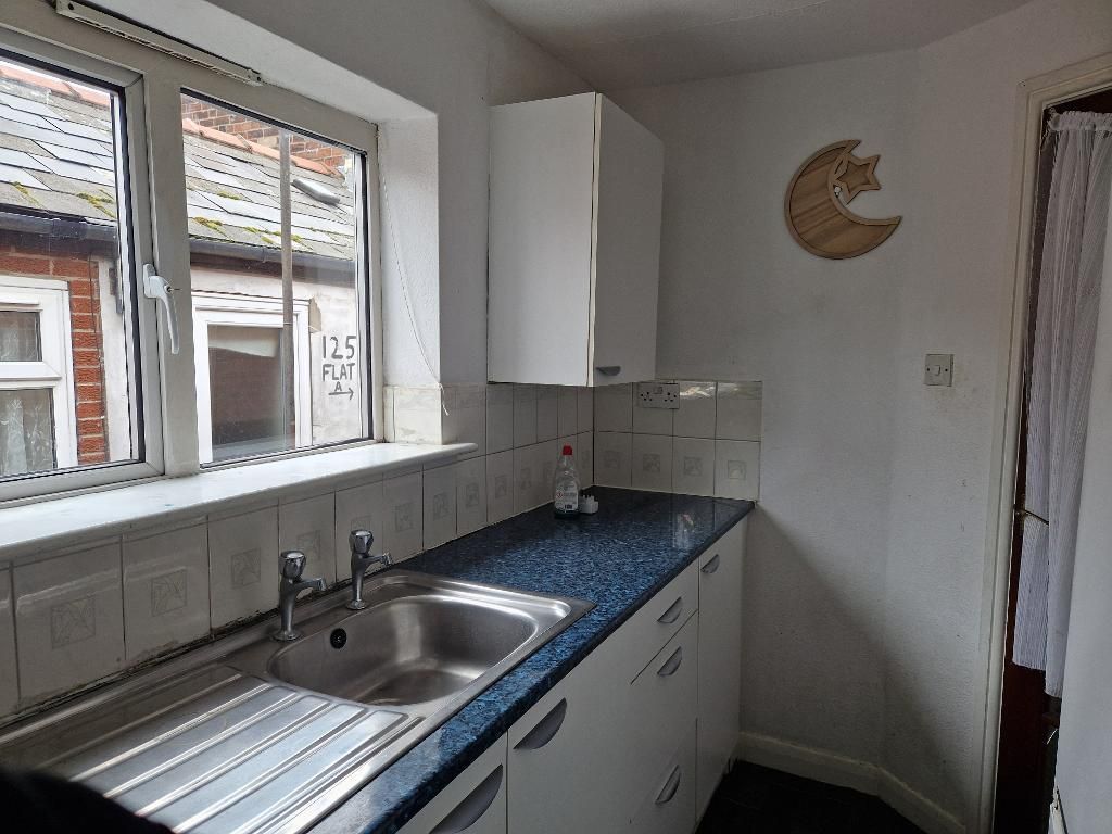 Property photo 2 of 4 Kitchen