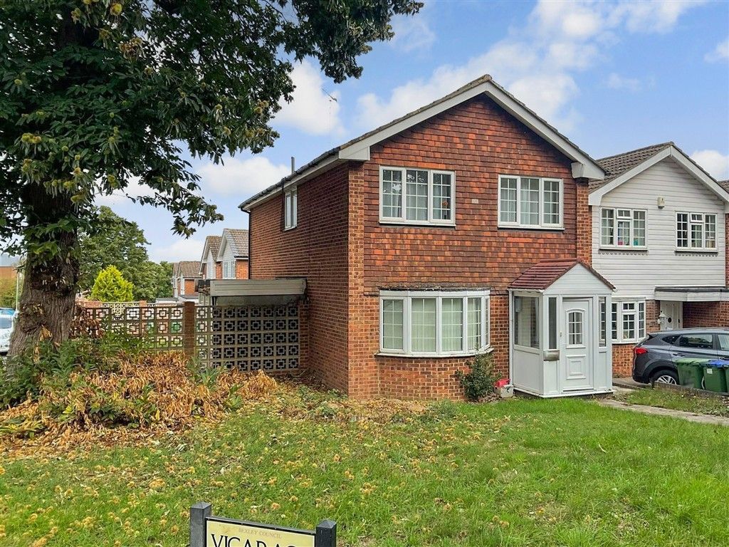 Property photo 3 of 10 Front W