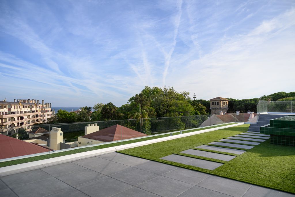 Property photo 1 of 70