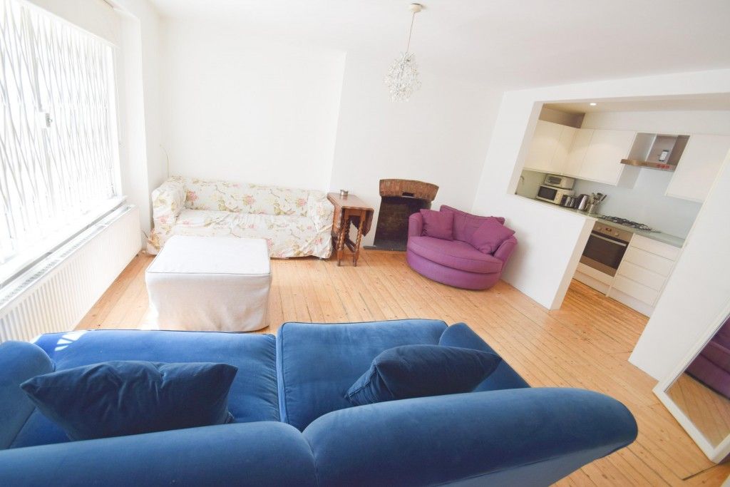 Property photo 2 of 13